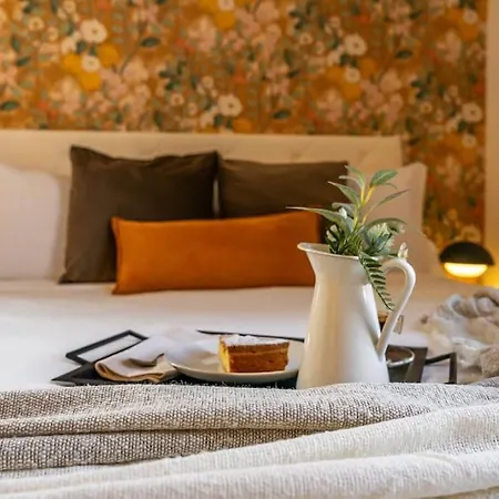 Lussuoso Con Vista Ghirlandina Apartment