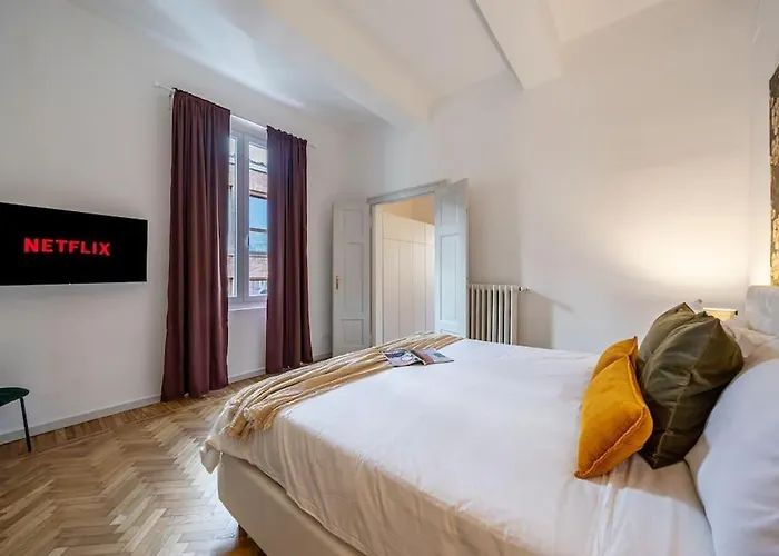 Lussuoso Con Vista Ghirlandina Apartment *