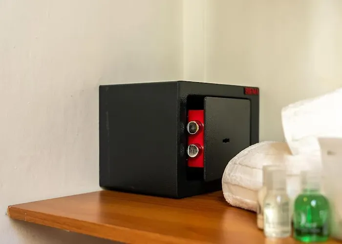 Lussuoso Con Vista Ghirlandina Apartment