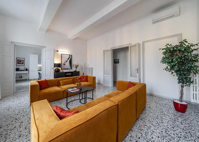 Apartment Lussuoso Con Vista Ghirlandina